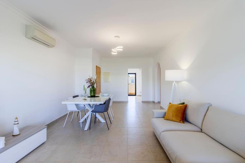 Apt At Porto De Mos With Pool Lagos Ngoại thất bức ảnh