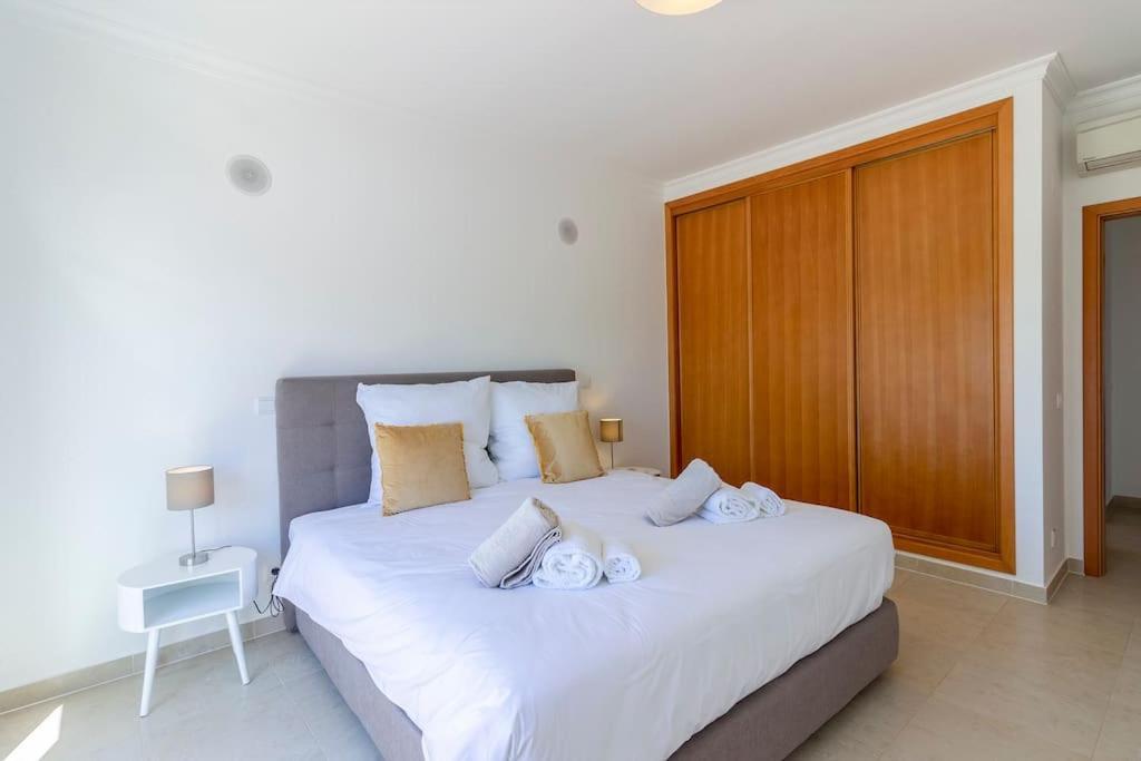 Apt At Porto De Mos With Pool Lagos Ngoại thất bức ảnh