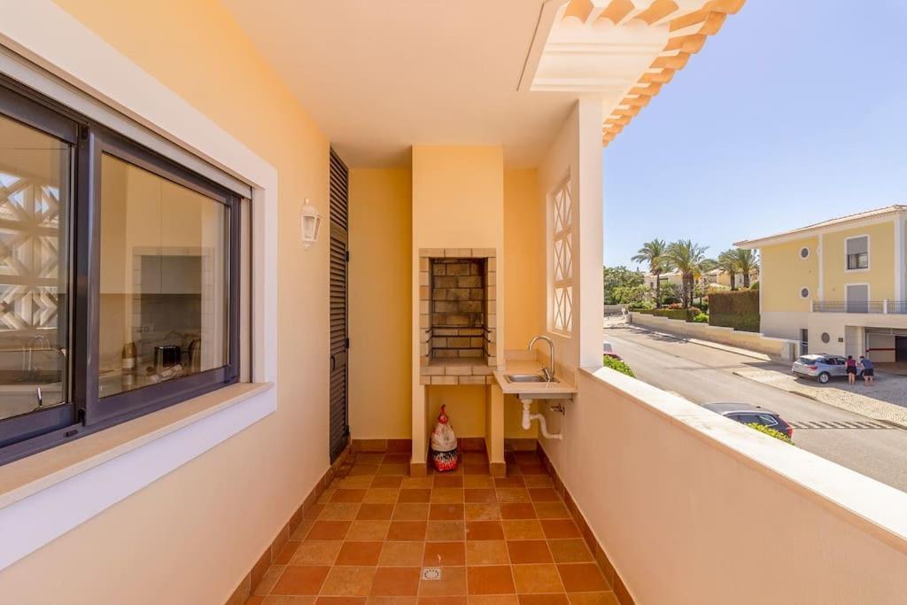 Apt At Porto De Mos With Pool Lagos Ngoại thất bức ảnh