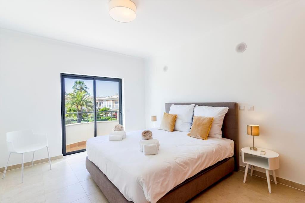 Apt At Porto De Mos With Pool Lagos Ngoại thất bức ảnh